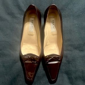 Isaac Mizrahi leather loafer style kitten heel pumps.